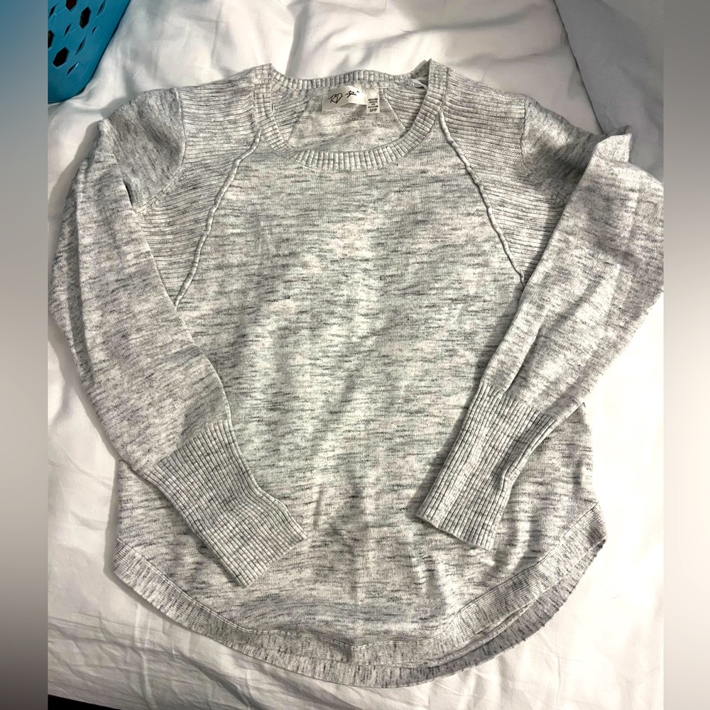 RD Style marled sweater